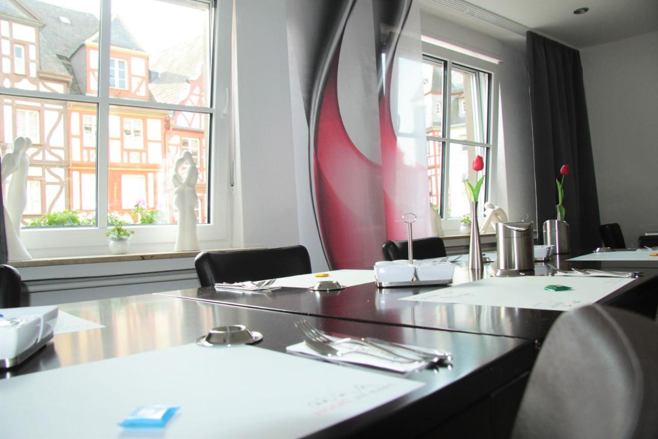 Hotel Am Markt Кохем Экстерьер фото